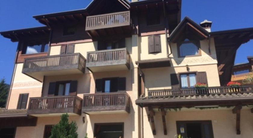 Albergo Quai Monno Esterno foto