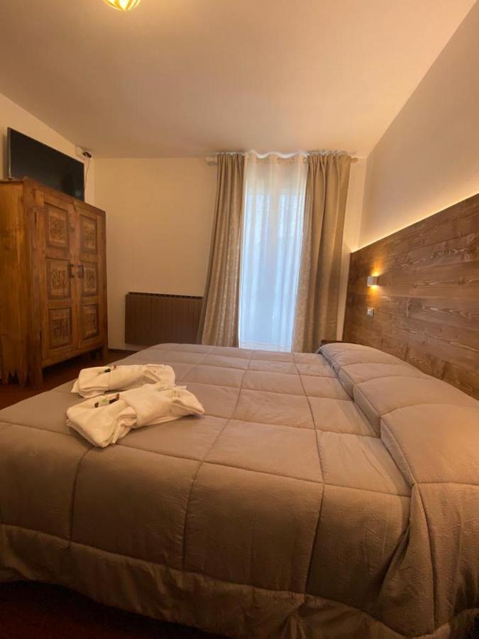Albergo Quai Monno Esterno foto